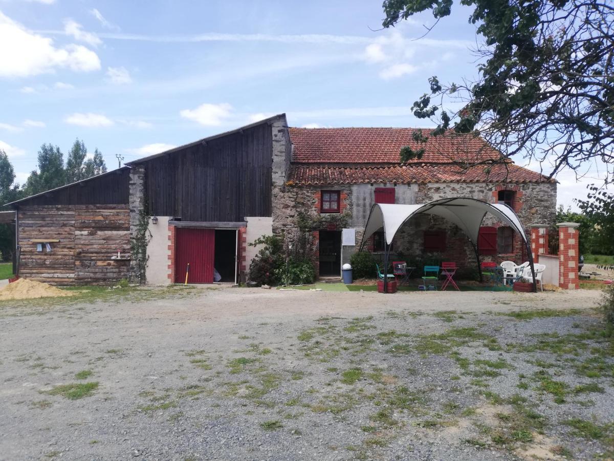 La Colline Des Hauts Bocages Vendeens Hotell Mouchamps Exteriör bild
